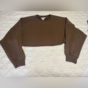 Athleta crop top sweatshirt, M